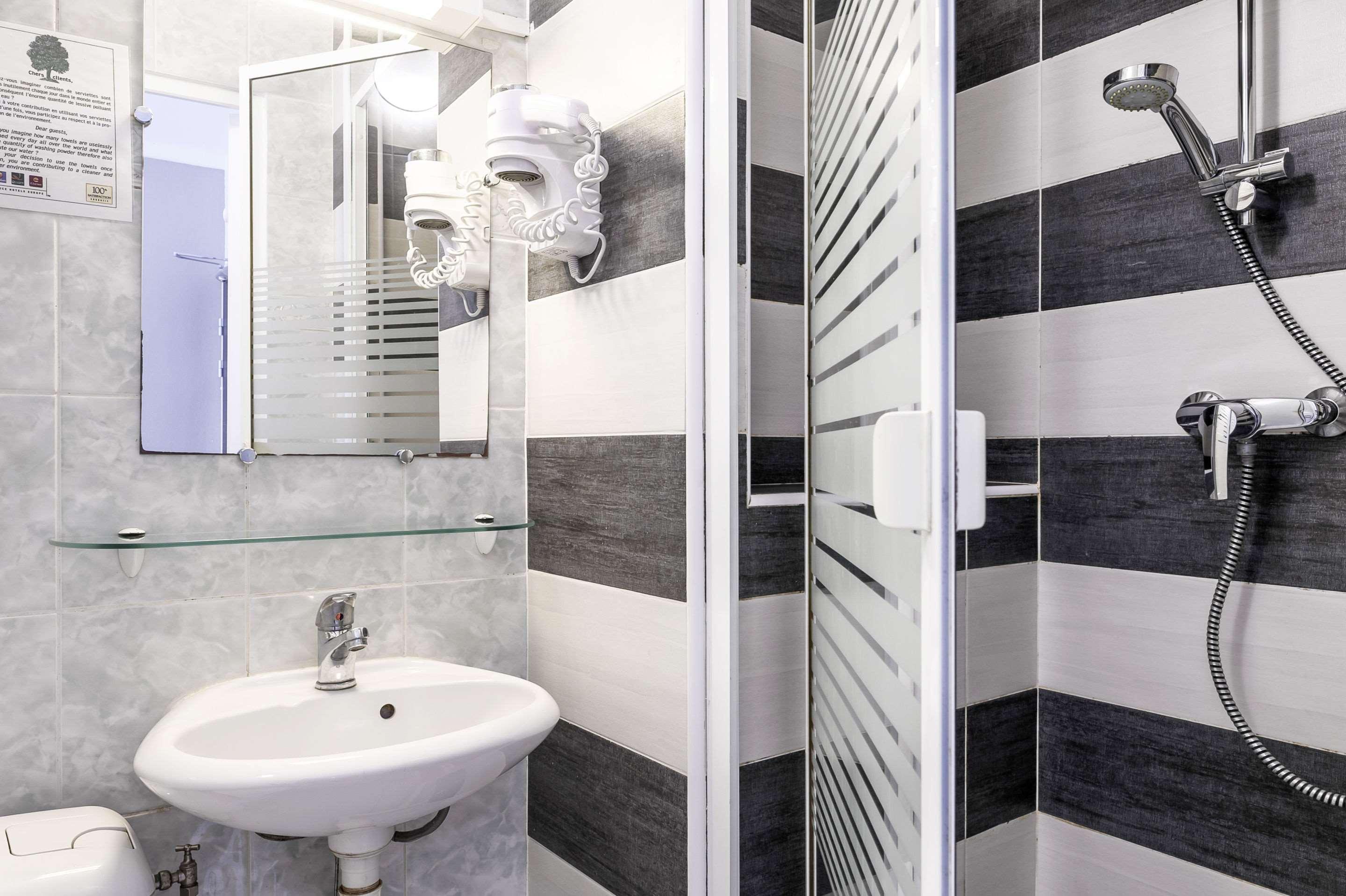 Comfort Hotel Rouen Alba Экстерьер фото